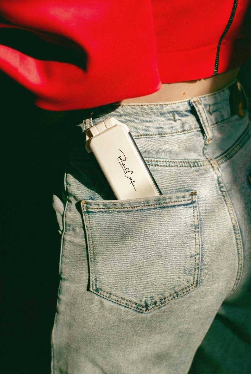 Vackra™ Vikbar kompakt och portabel kam